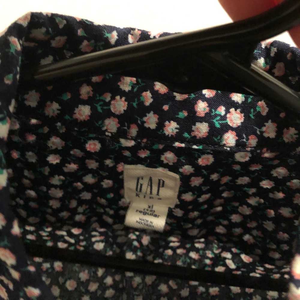 Boy button down bundle - Picture 3 of 8